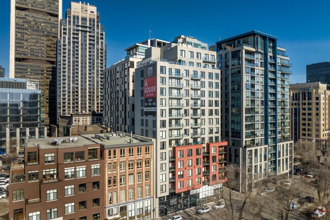 Building Photo - Saint M2
