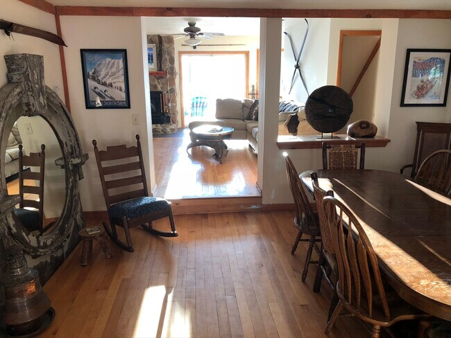 Foto del edificio - 124 Sunnyside N