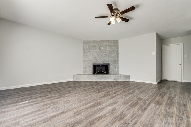 Foto del edificio - 5208 Worley Dr