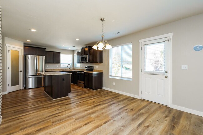 Foto del edificio - 3448 W Oak Crest Dr