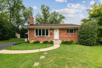 Building Photo - 4232 Linden St