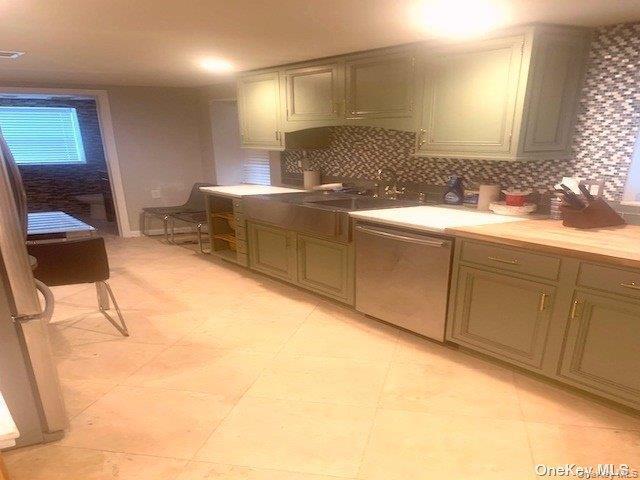 Foto del edificio - 86 Minnesota Ave