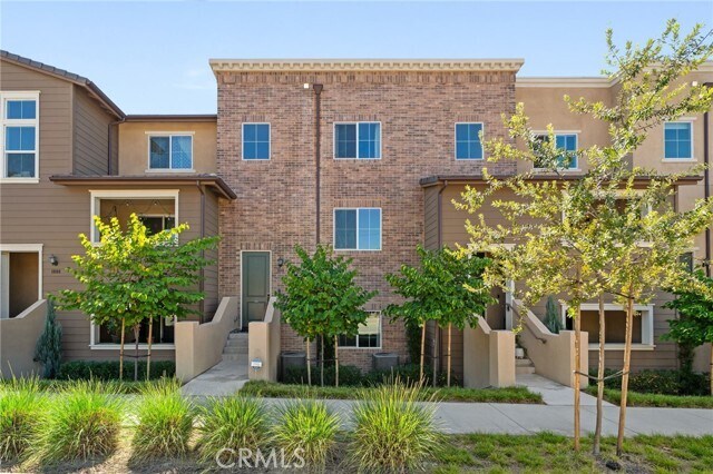 Foto principal - 1016 W Baseline Rd