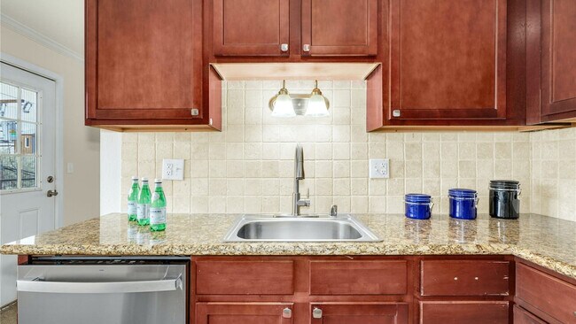 Foto del edificio - 1422 NW 63rd St