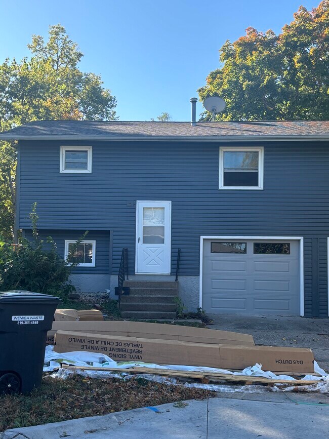 Foto del edificio - 302 W State St