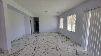 Building Photo - 4916 Harold St