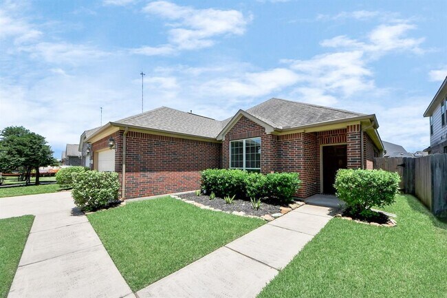 Building Photo - 2407 Argos Dr