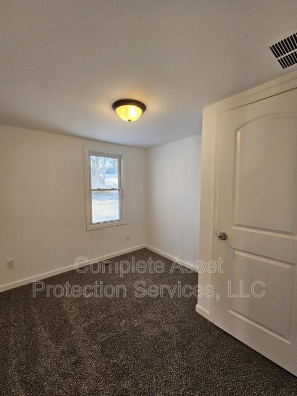 Building Photo - 18 S. Frame Street