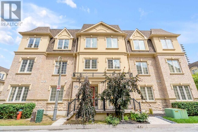 Building Photo - 1250-1250 St Martins Dr