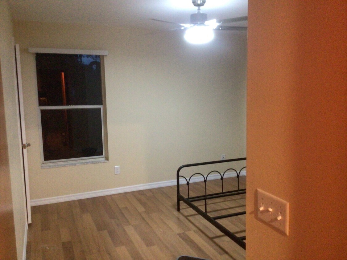 Foto principal - 71 S Central Ave