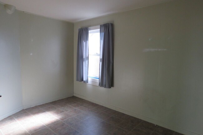 Foto del edificio - 2 Bedroom with VIEWS in Sunnyside Neighborhood