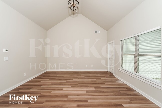 Foto del edificio - 1580 Brookhaven Dr