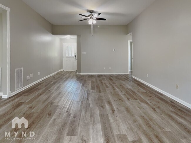 Foto del edificio - 19806 Azalea Valley Dr