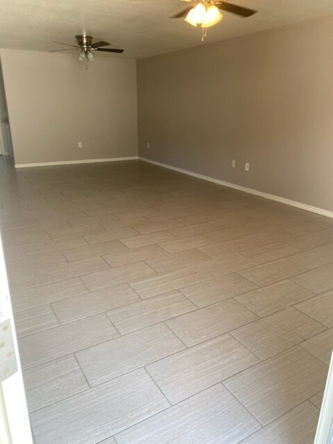Foto del edificio - 3155 Avenue H
