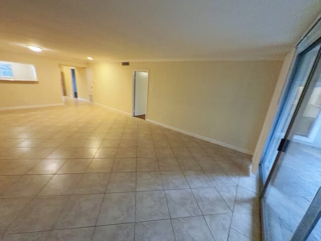 Building Photo - 2210 Dorrington St