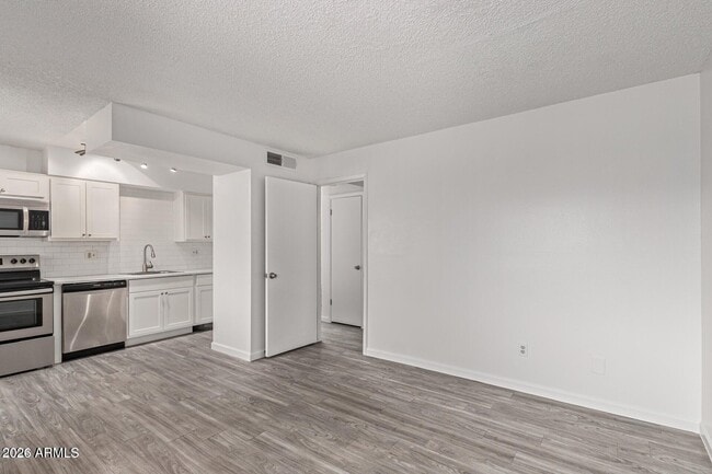 Building Photo - 1029 S Wilson St