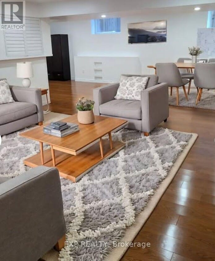 Primary Photo - 34 Danielle Crescent