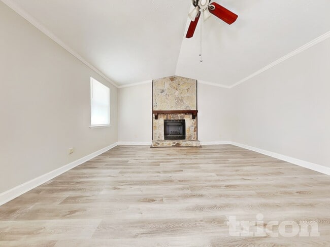 Foto del edificio - 2543 Mistletoe Ln SW
