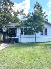 Building Photo - 1532 McKenzie Ave