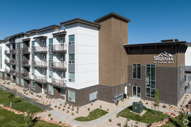 Foto del edificio - Sequoia Apartments at Turner Mill