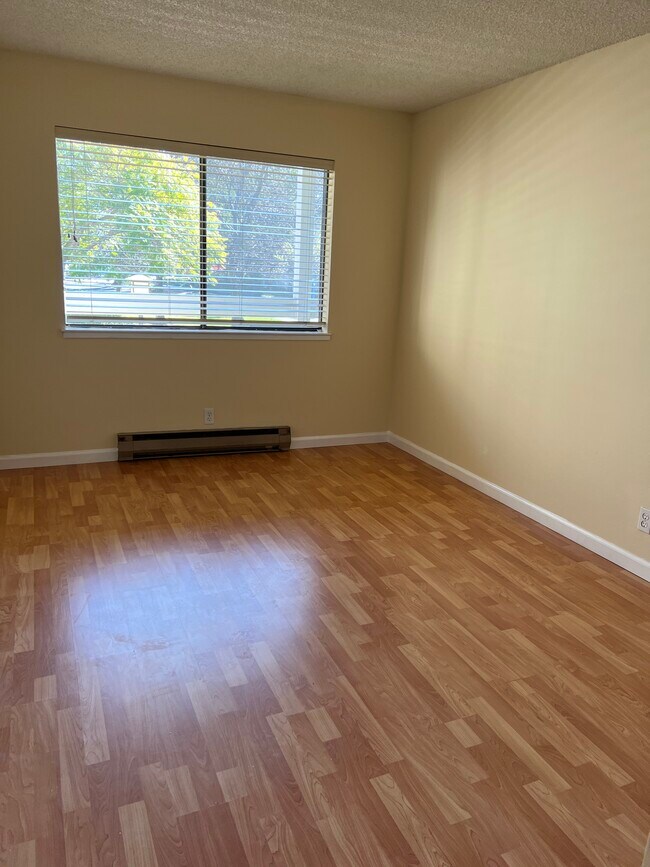 2nd bedroom - 1191 Compass Ln