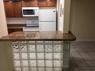 Building Photo - 13701 SW Kendale Lakes Cir