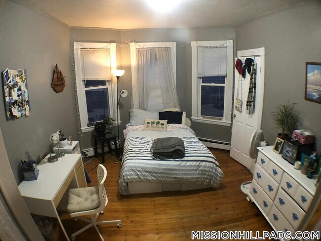 Foto del edificio - 168 Hillside St