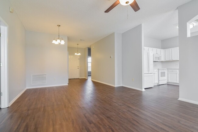 Building Photo - 327 Sand Ridge Dr