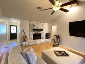 Building Photo - 9810 Shell Rock Rd