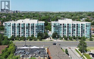 Building Photo - 3830-3830 Bathurst St