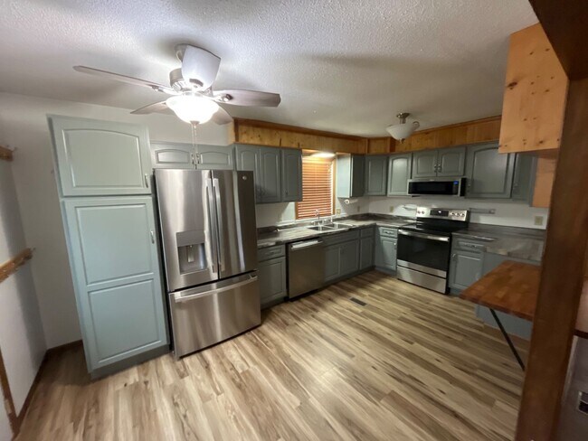 Building Photo - 19304 S Marvin Rd