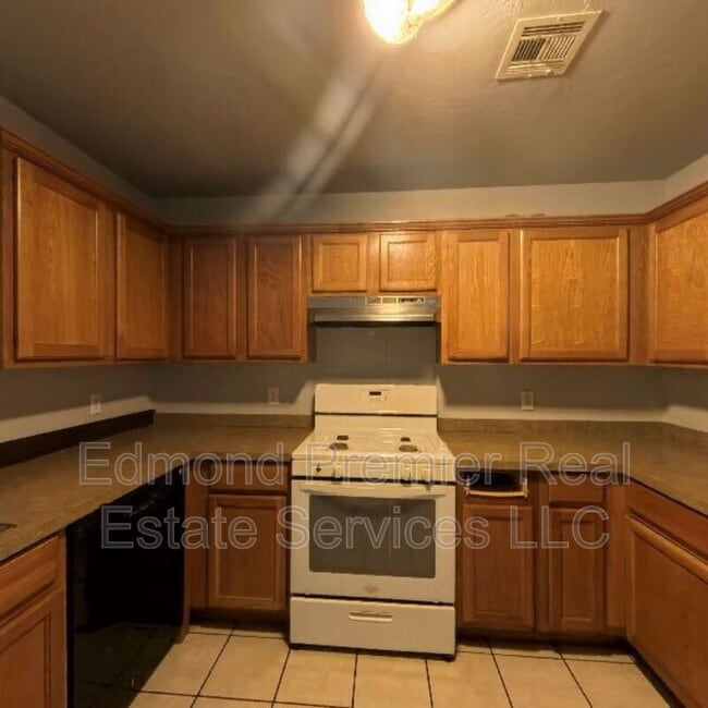 Photo - 344 NW 121st St House