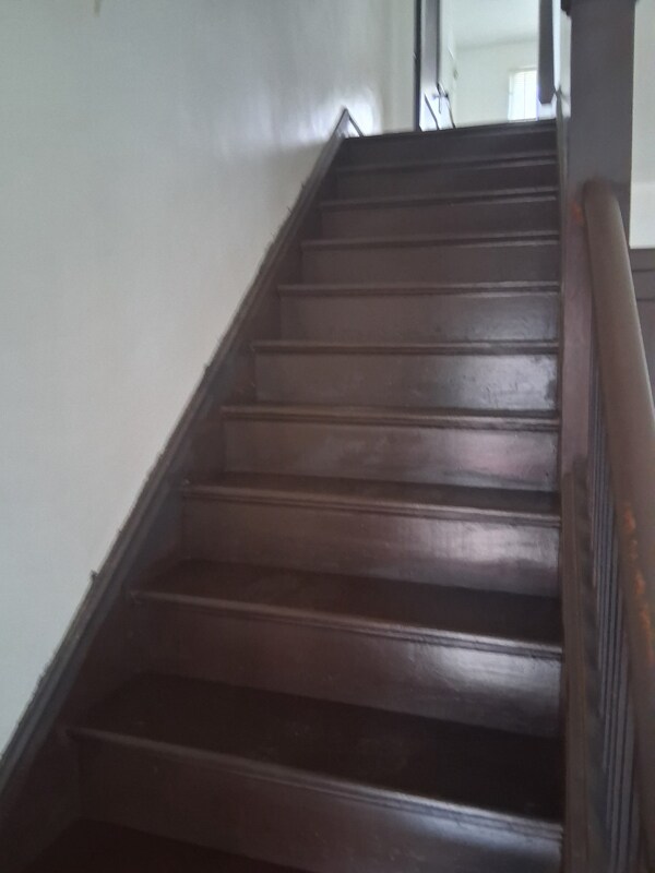 Foto del edificio - 528 Lilley Ave
