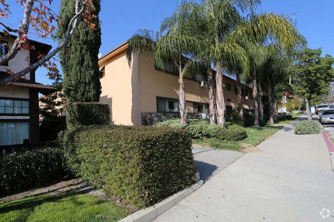 Foto del edificio - 4415 Ocean View Blvd