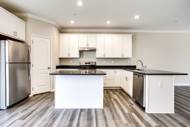 Kitchen - 9219 Laurens Way