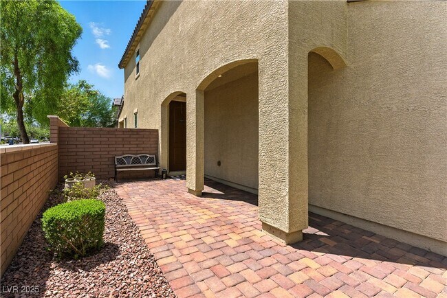 Building Photo - 161 Volti Subito Way