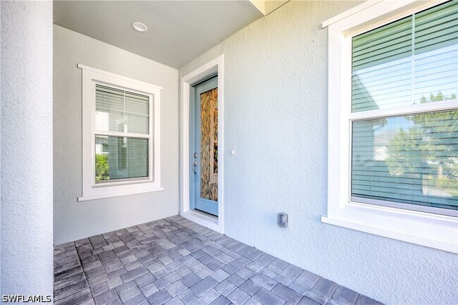 Building Photo - 2373 Ariane Dr