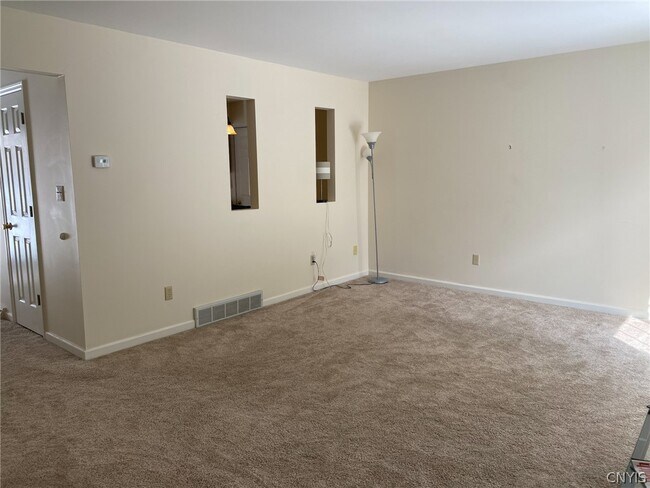 Building Photo - 128 Hagan Cir