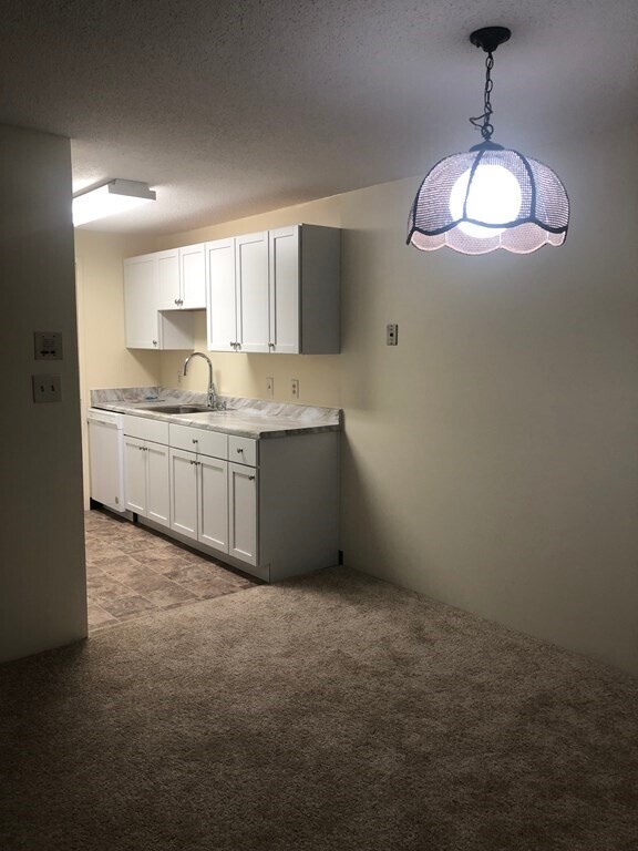 Foto del edificio - 44 Silver Hill Ln