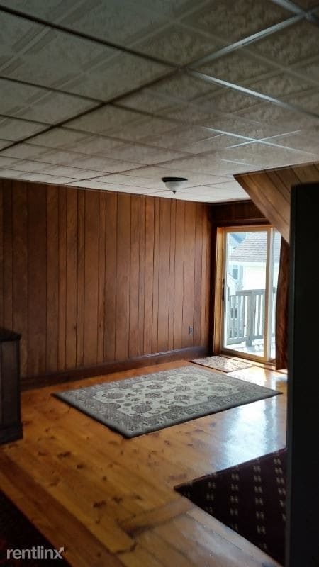Building Photo - 2 br, 1 bath Apartment - 17 White Ct