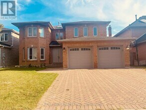 Building Photo - 3 Elmsley Dr