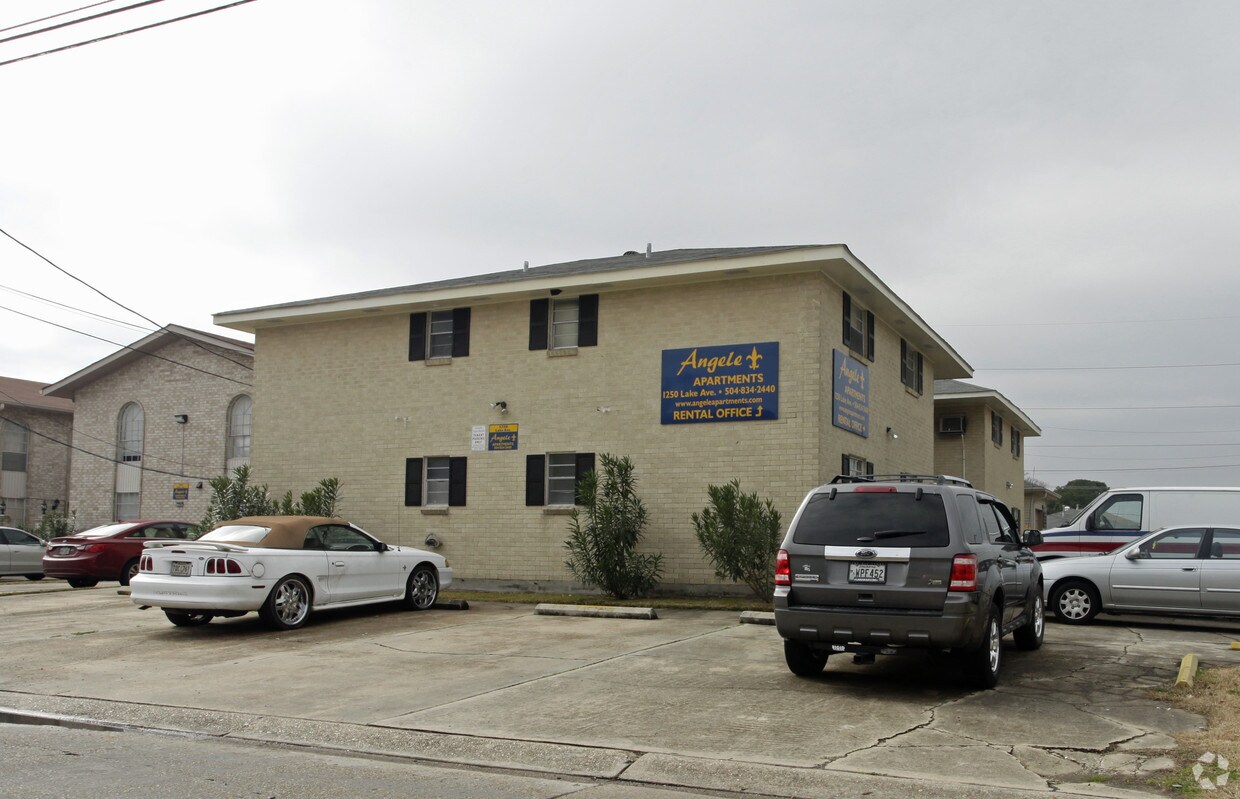 1250 Lake Ave, Metairie, LA 70005 Apartments in Metairie, LA