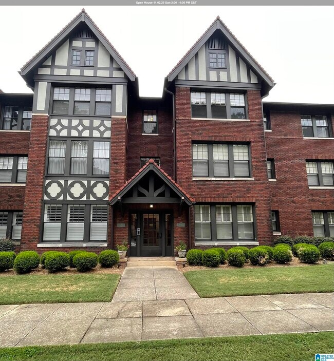 Building Photo - 3008 13th Ave S Building Photo - 3008 13th Ave S