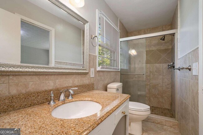 Building Photo - 3296 N Embry Cir