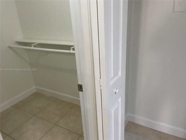 Foto del edificio - 8850 SW 123rd Ct
