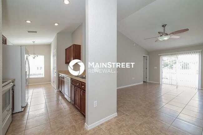 Building Photo - 3 Bedroom Pet-Friendly Home in Davenport, FL with Main Street Renewal