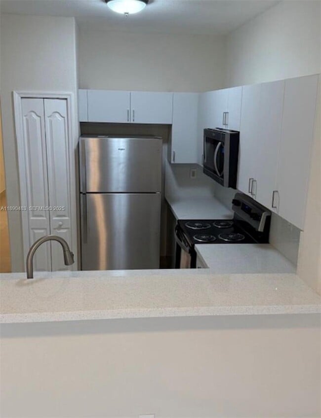 Foto del edificio - 1661 SE 29th Ct