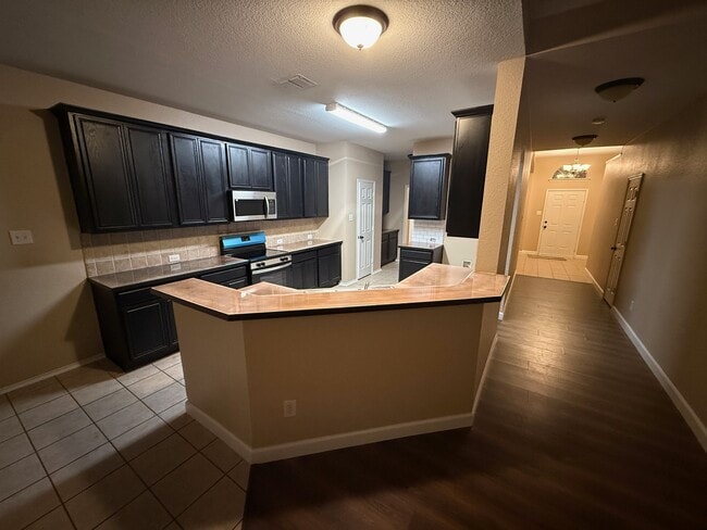 Foto del edificio - 3404 Pinecone Dr