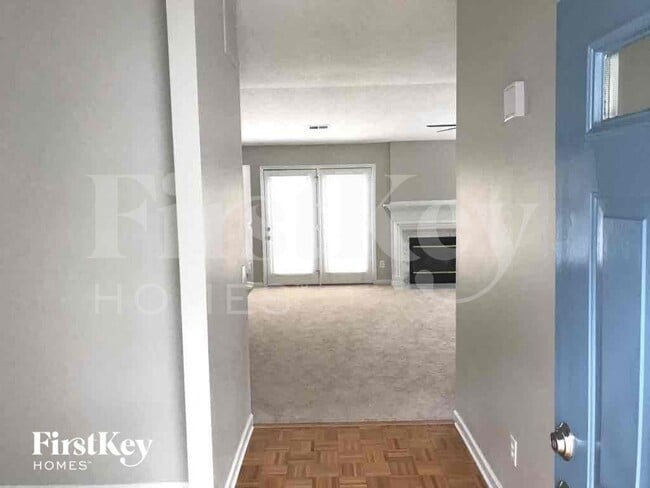 Foto del edificio - 3300 Dunfield Ct