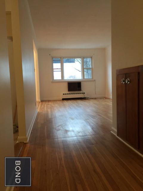 Foto del edificio - 2120 Hoyt Ave S